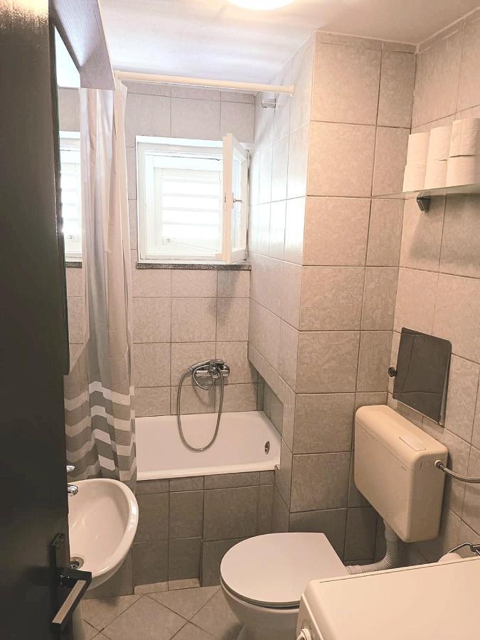 Apartment "None" Makarska Zewnętrze zdjęcie